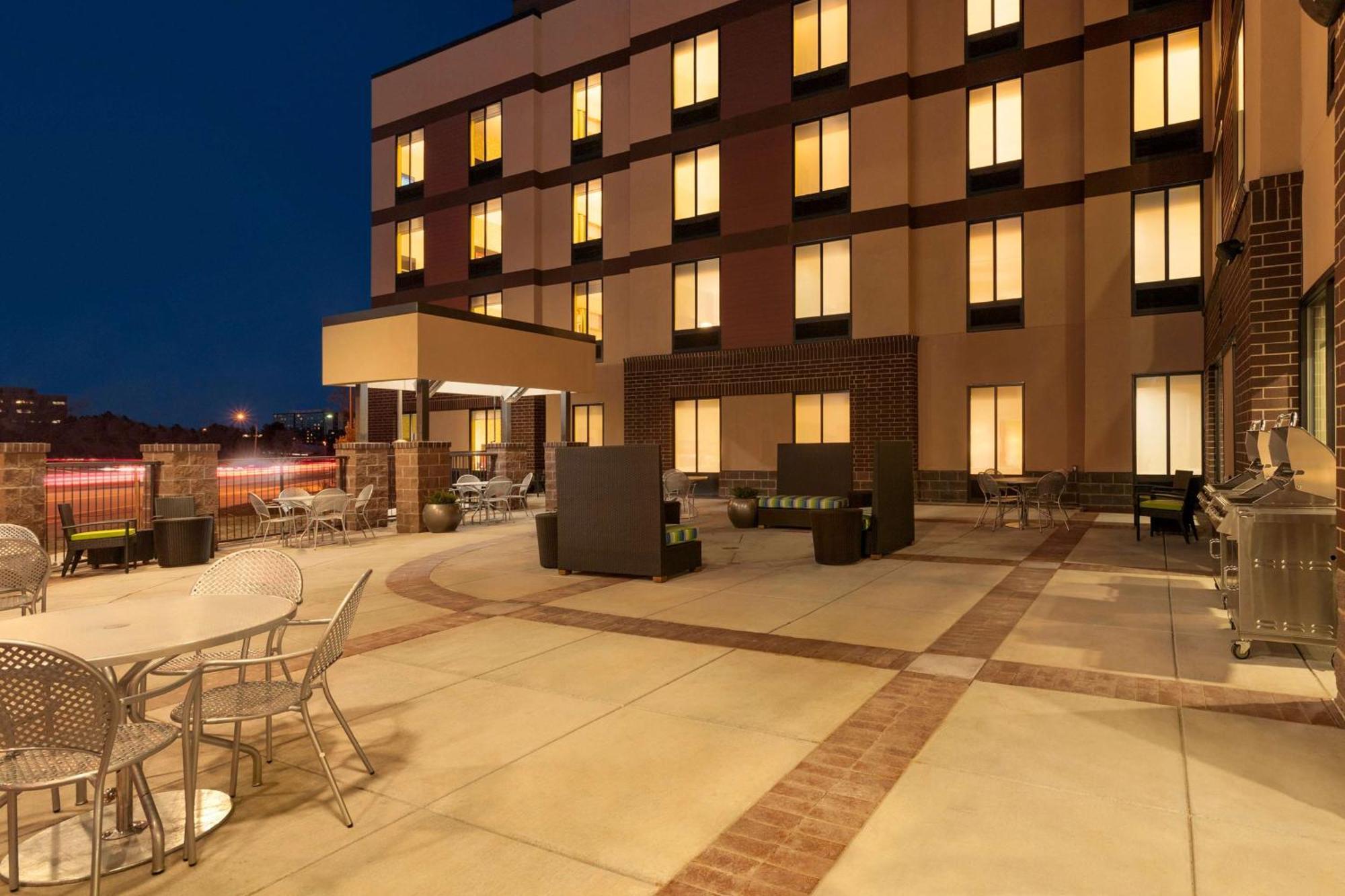 Home2 Suites By Hilton Denver West / Federal Center Лейквуд Экстерьер фото